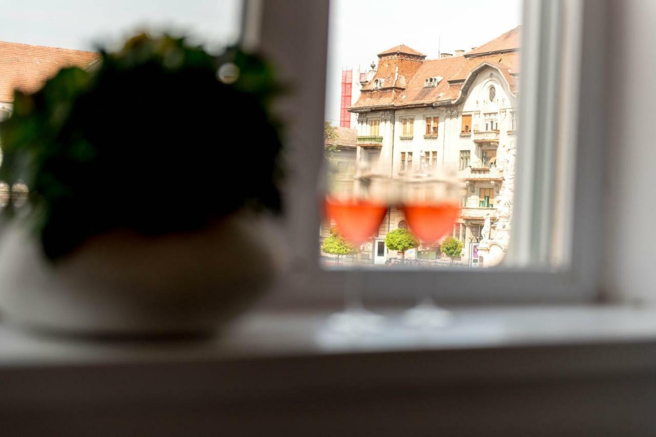 Central Premium Suites Timisoara Ngoại thất bức ảnh